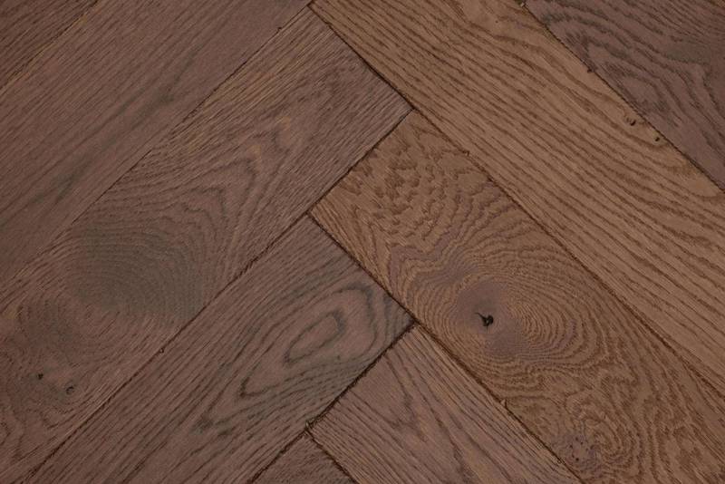 Parquet massif en Bâton Rompu chez 100% Bois à Bidart