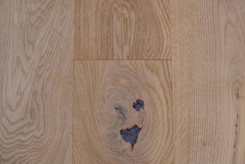 Parquet contrecollé naturel dans le Pays Basque