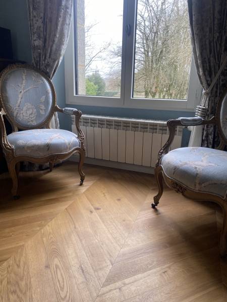 parquet chêne point de hongrie avec noeuds chateau en bretagne